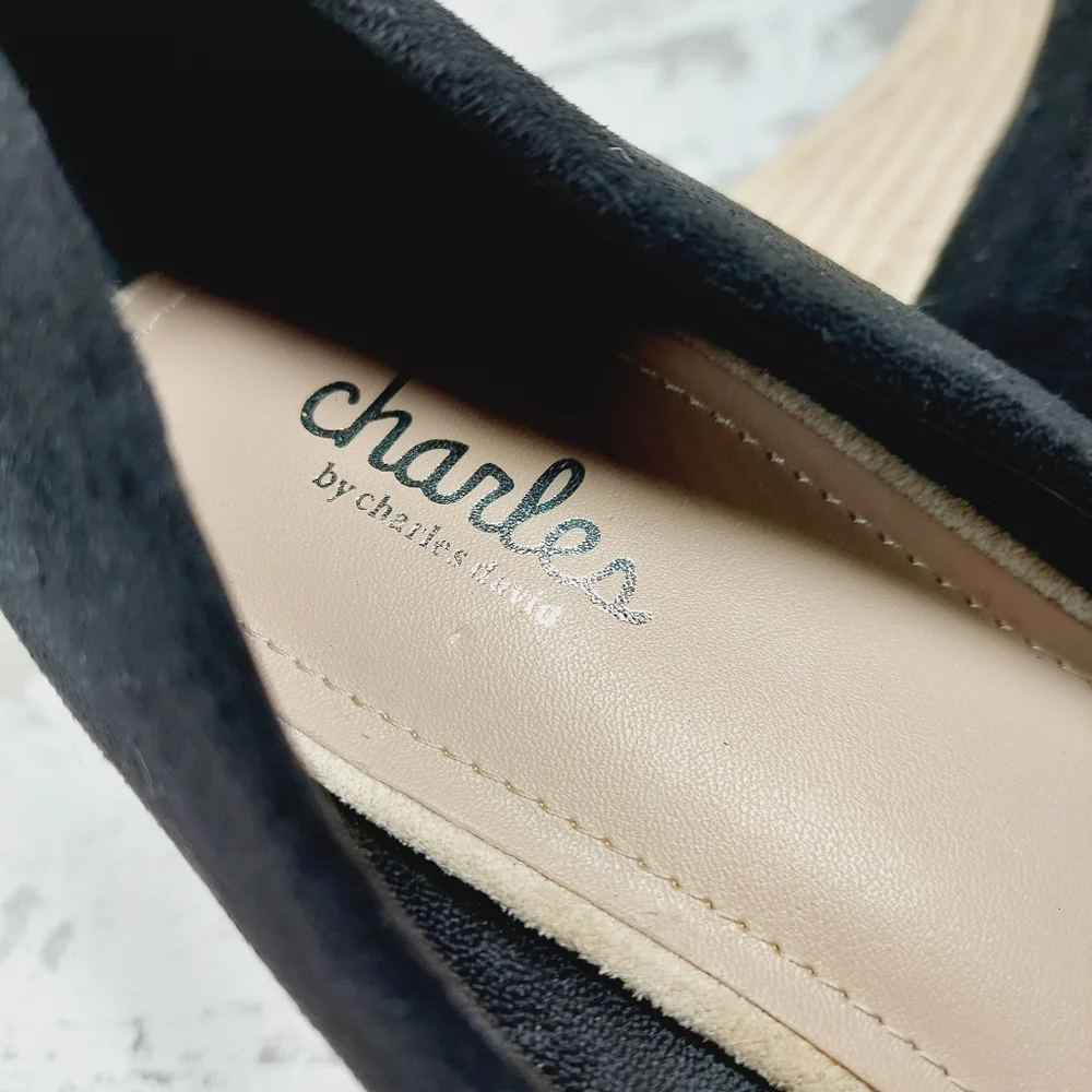 NEW Charles by Charles David Women's Simple Black Leather Wedge Pumps X21